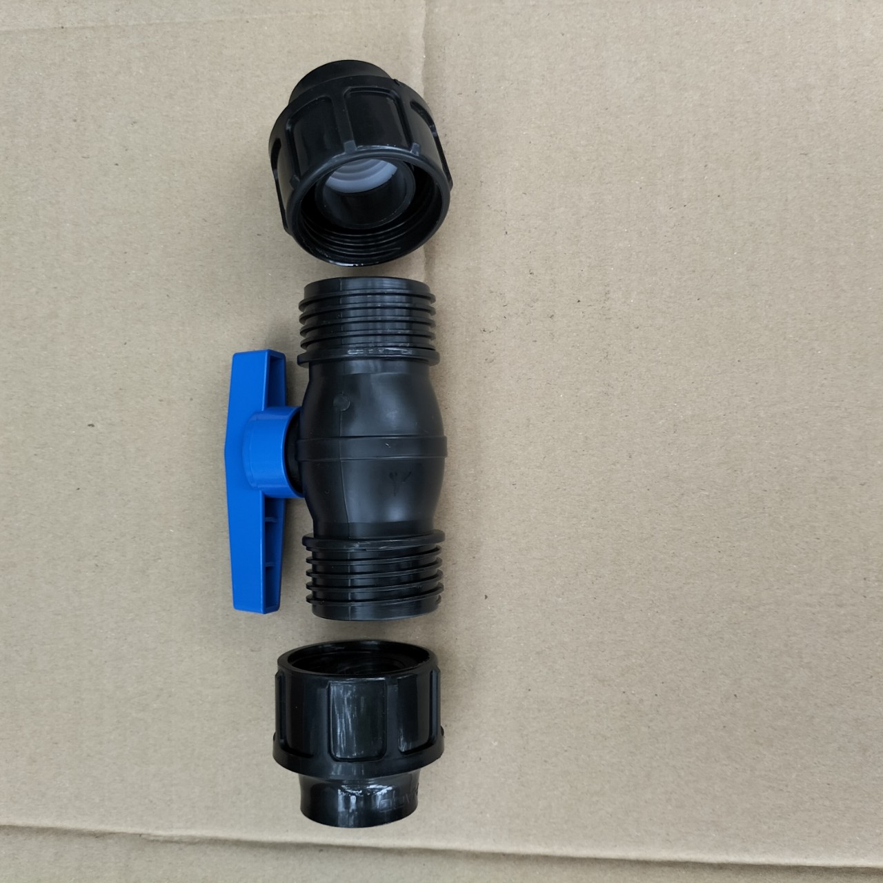 Van khóa ống nước HDPE, van rắc co HDPE
