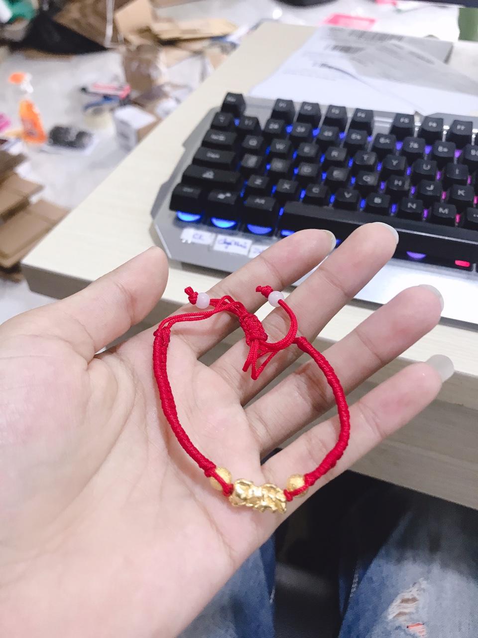 Vòng tay Tỳ Hưu may mắn - DÂY TO ĐỎ