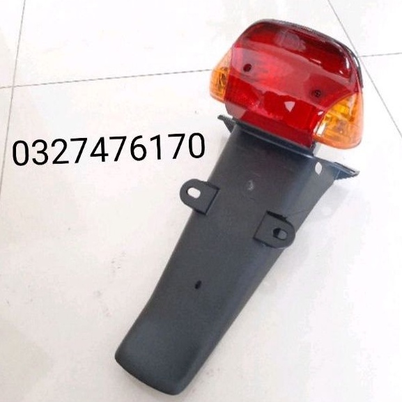 Nhựa dè đuôi đèn hậu, lái xe DREAM lùn 99 zin honda thái