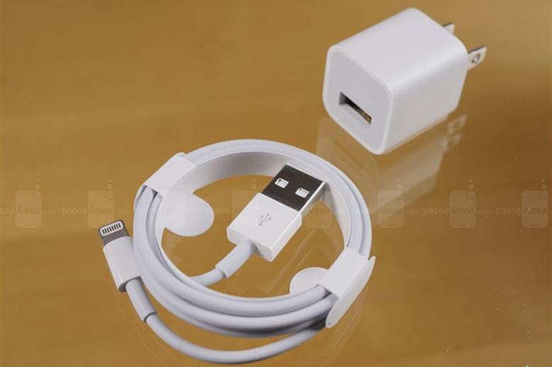 CỦ SẠC CÓC SẠC MAIN ZIN CHO IPHONE 5 IPHONE 6 IPHONE 6 PLUS IPHONE 7 IPHONE 8 IPHONE X IPHONE XR IPHONE XS IPHONE XS MAX MR CAU(TRẮNG) Xạc Tốt Bền