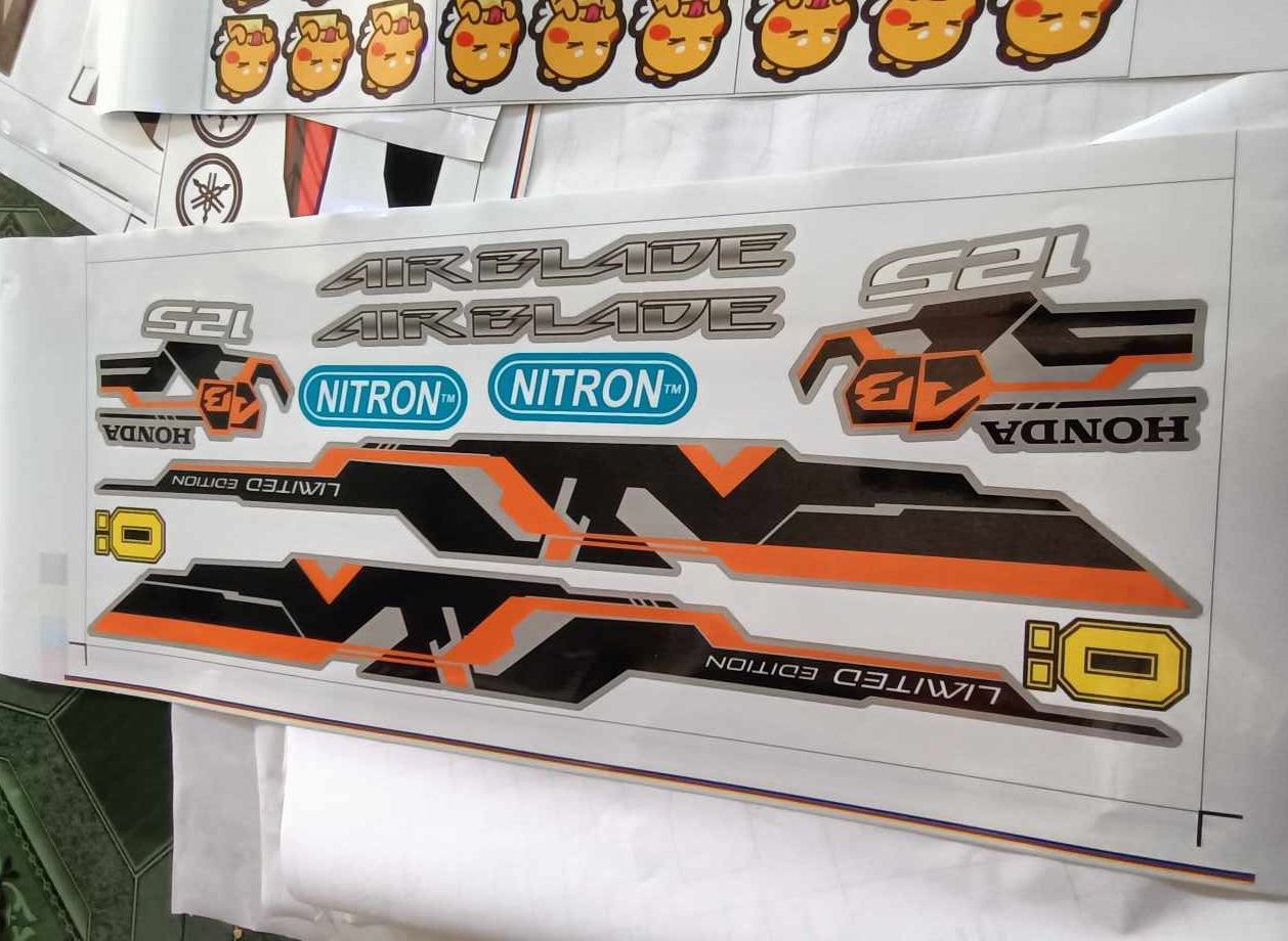 Tem rời ab 125 2015 cam đen dán xe bạc limited