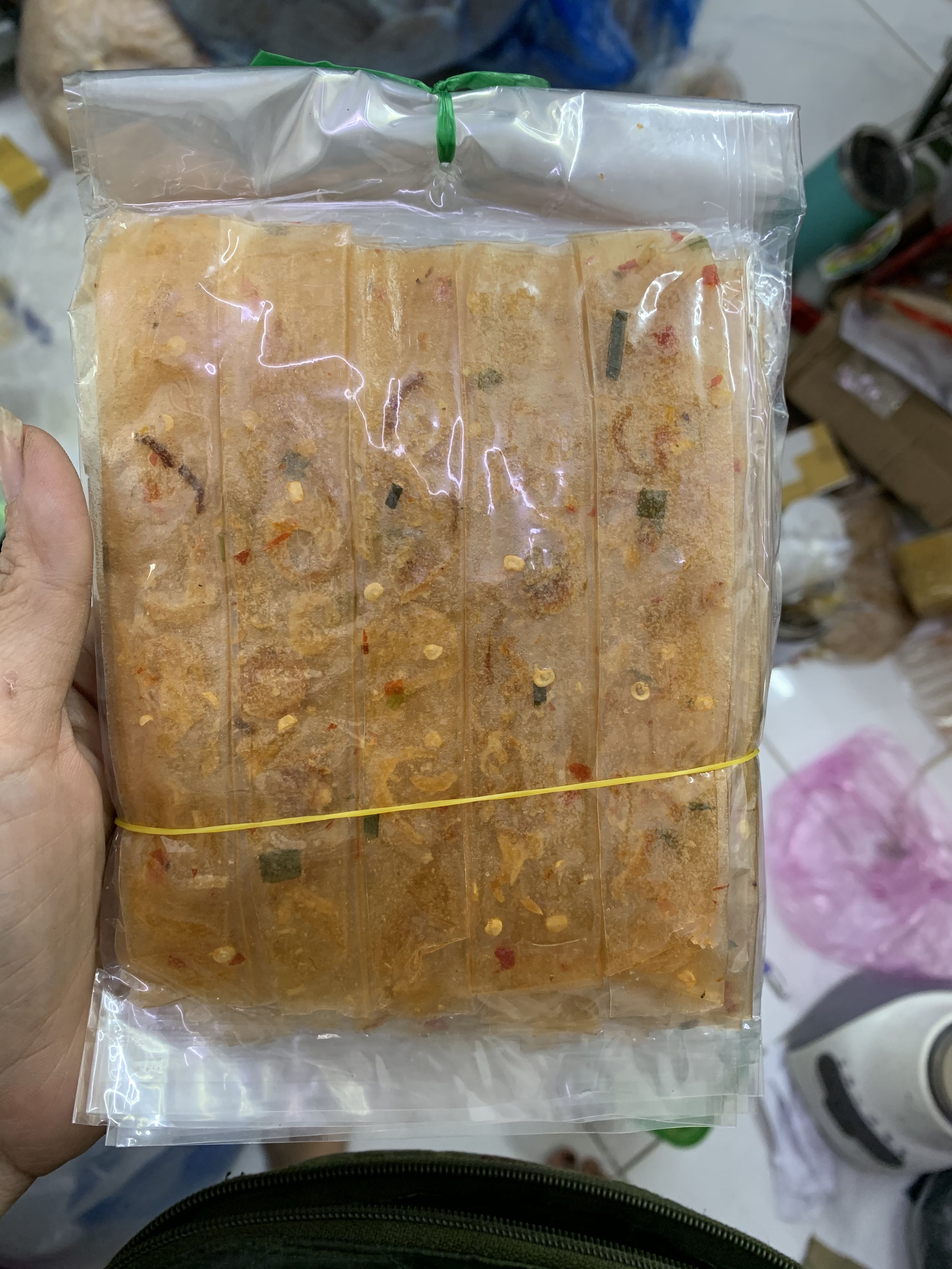 bánh tráng tôm dẽo cuộn hành pji