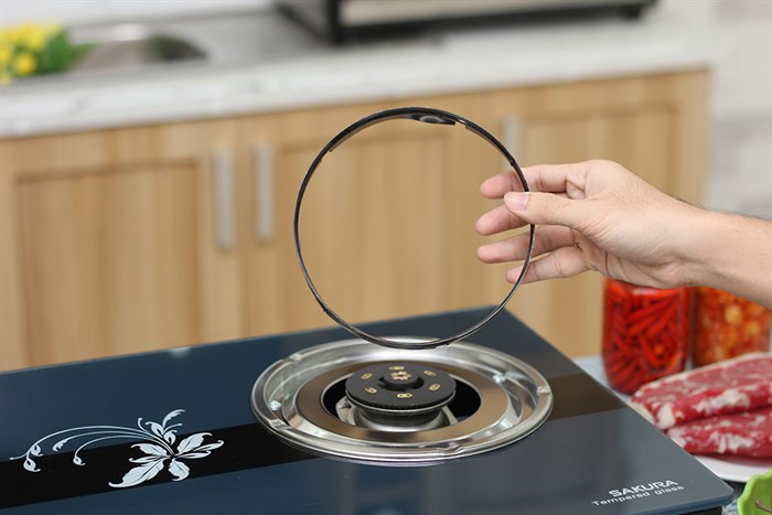 Bếp gas đôi Sakura SA-690GH ( hàng trưng bày )