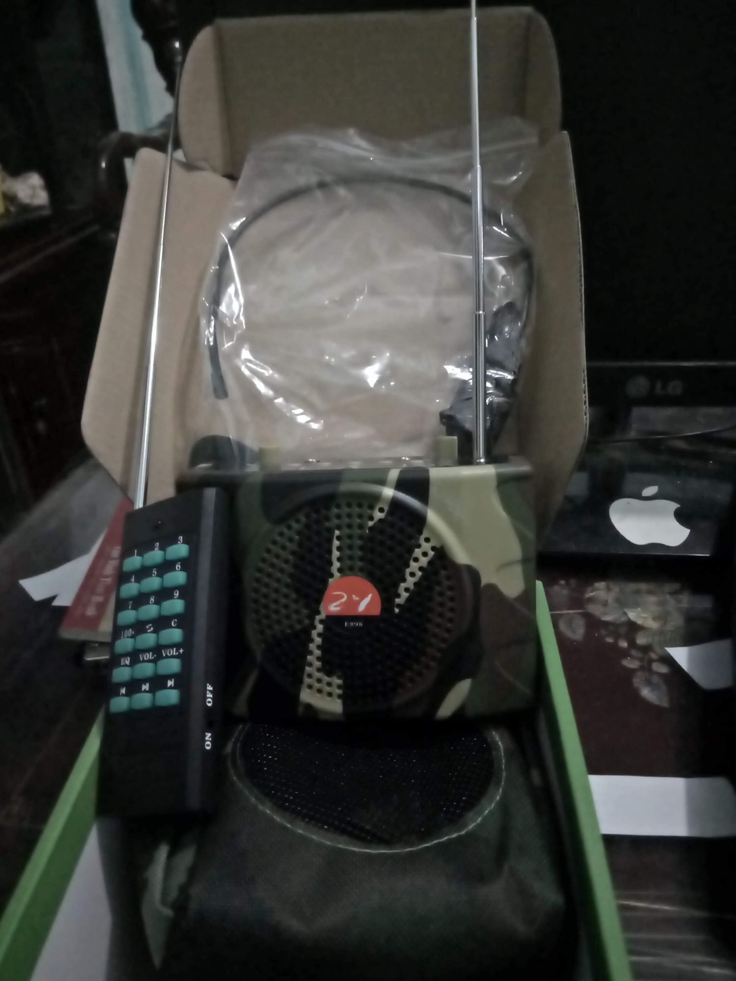 loa điều khiển từ xa Bluetooth z-898