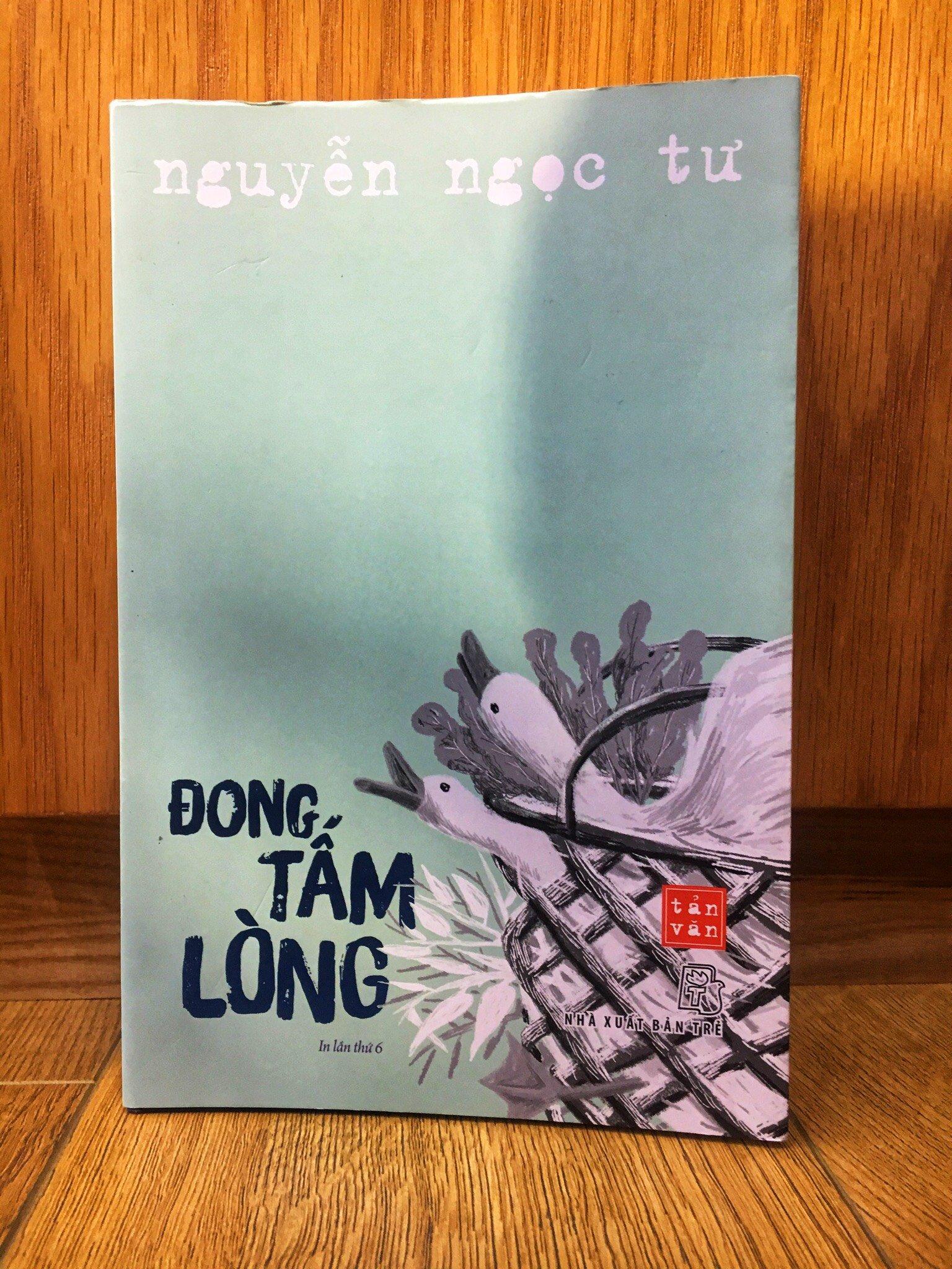 Sách NXB Trẻ - ĐONG TẤM LÒNG: tản văn (Nguyễn Ngọc Tư)