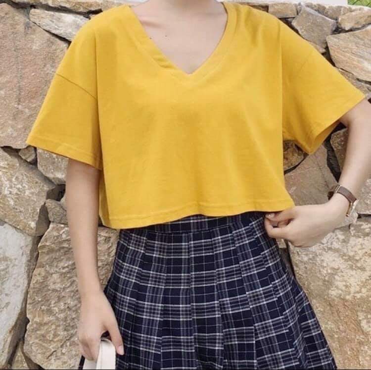 Áo croptop cổ tim