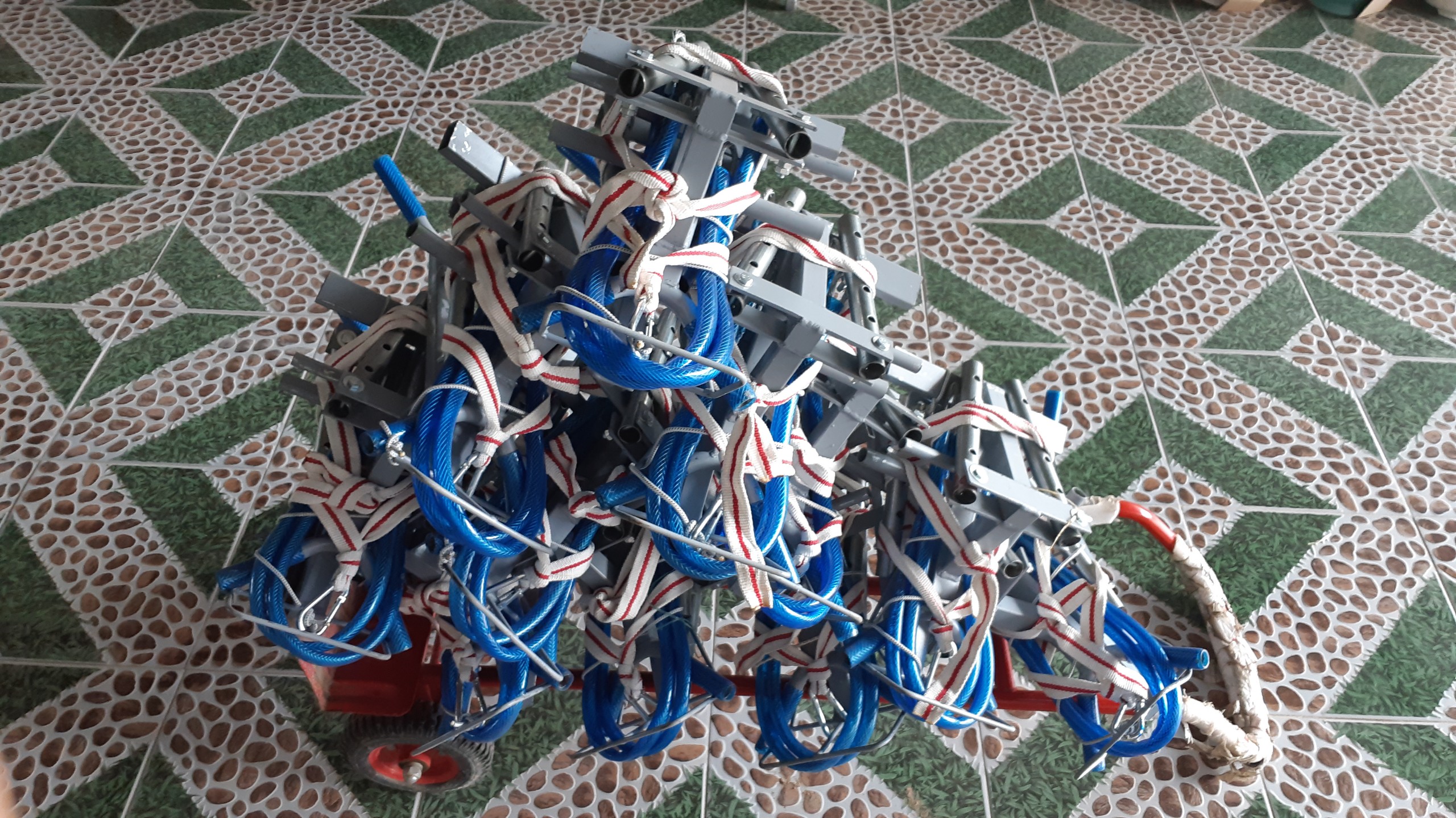 DỤNG CỤ LEO DỪA KIỂU NGỒI LEO 2024