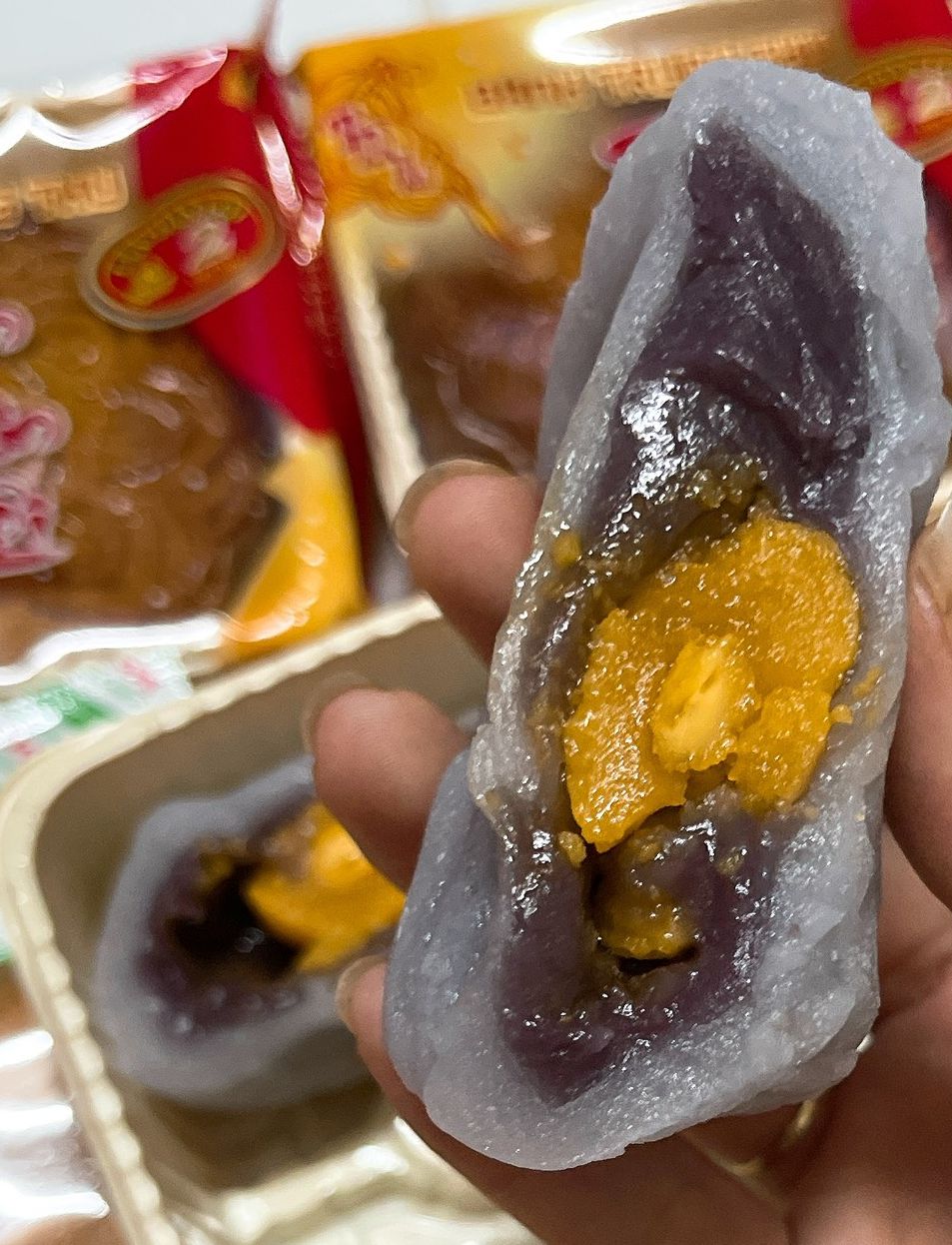 (HCM)  Bánh trung thu DẺO KHOAI MÔN (200gram 1 TRỨNG) Tân Dân Lợi
