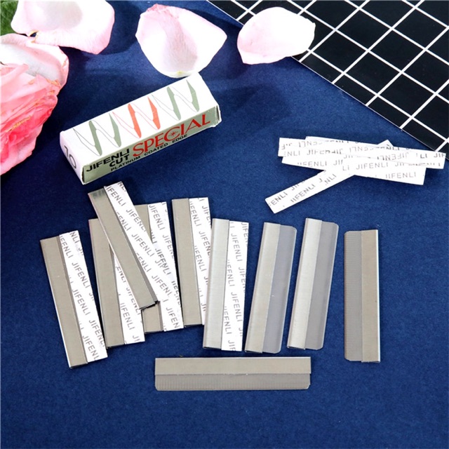 Dao cạo lông mày (1 hộp /10 cái)