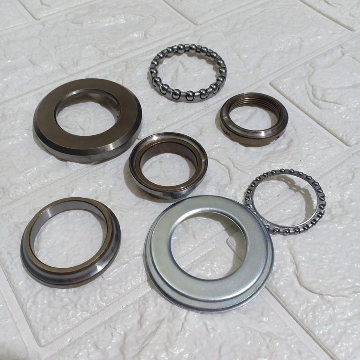 Bộ bát phốt -chén cổ xe Vespa LX