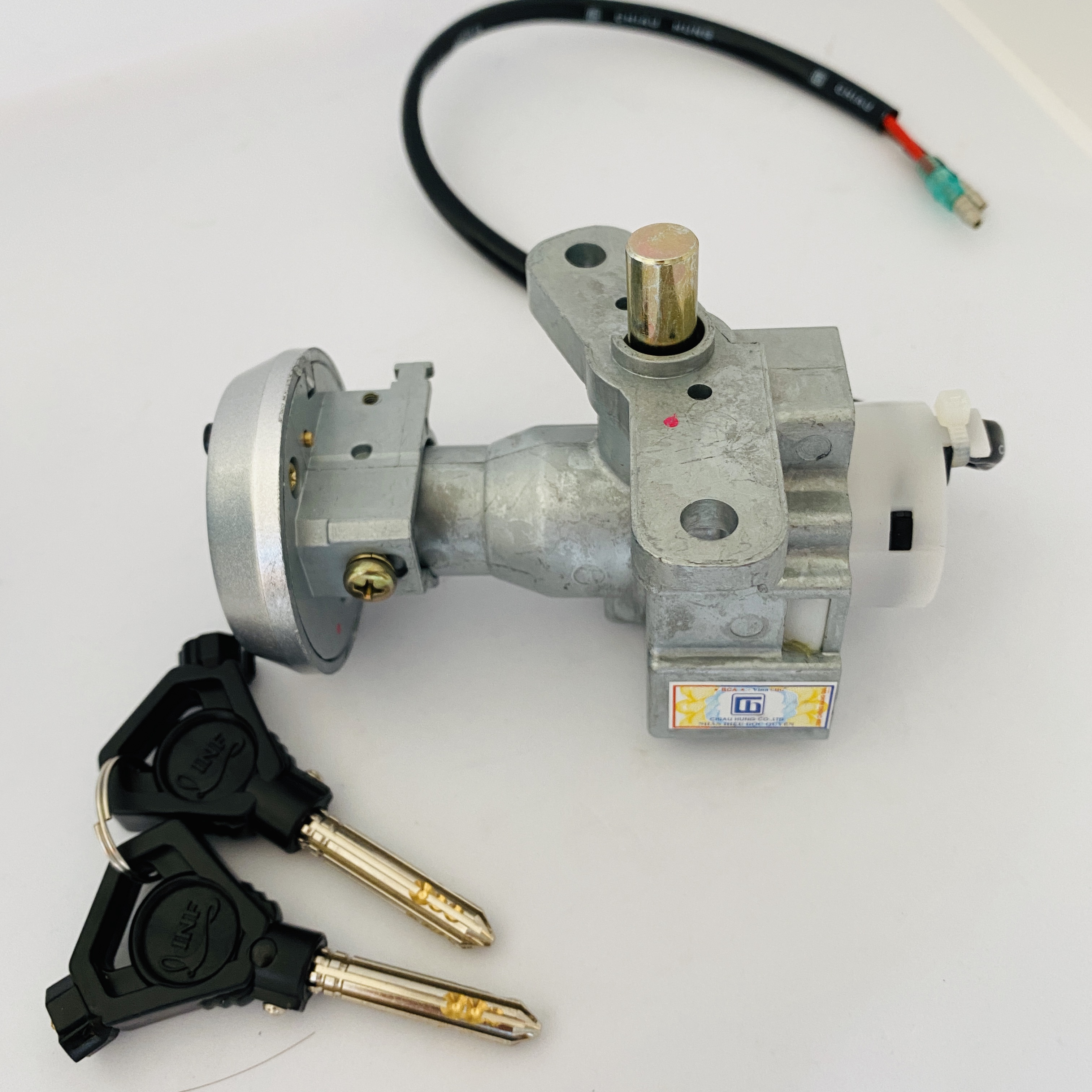 Ổ Khóa Từ 8 cạnh Yamaha Luvias