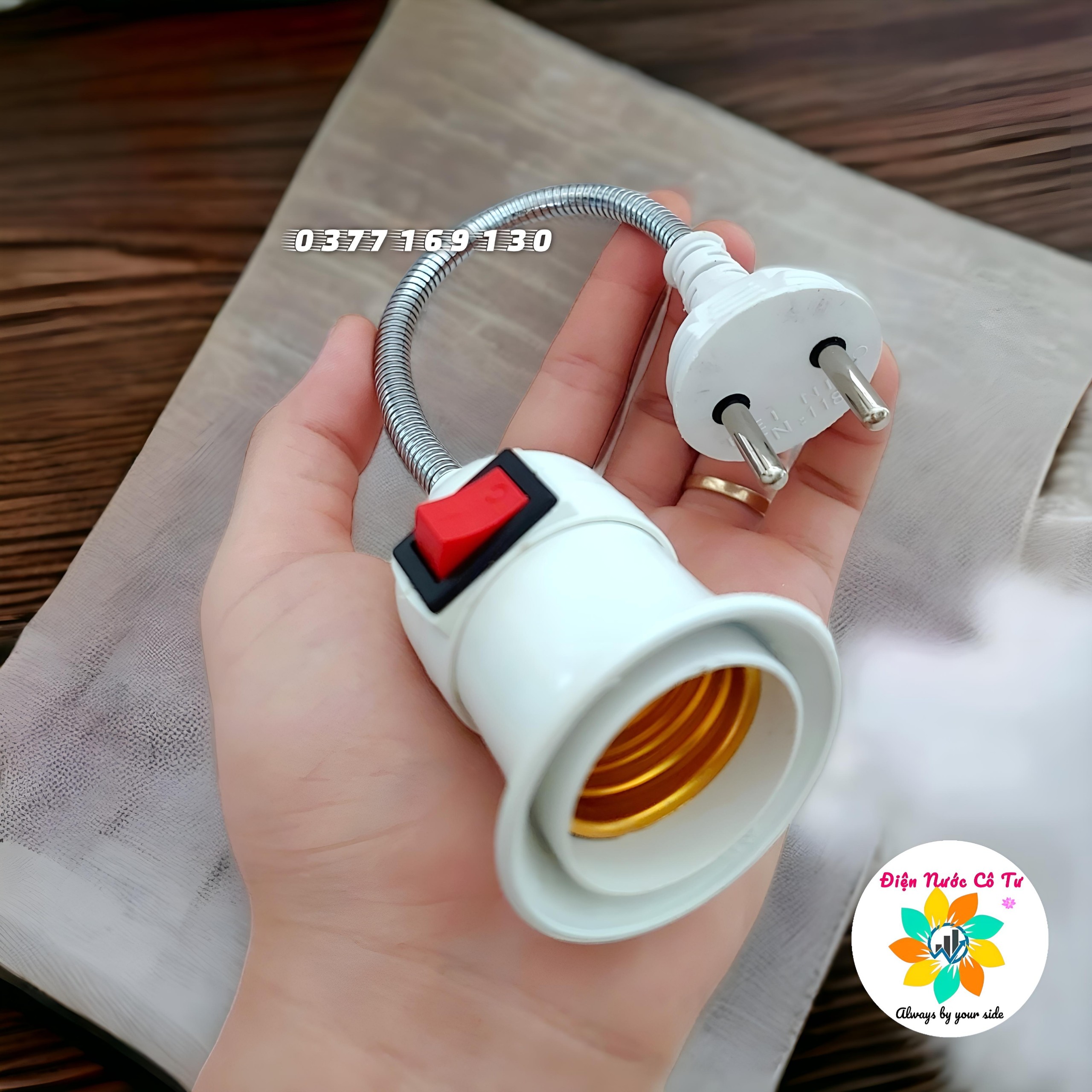Đuôi Đèn Lò Xo Công Tắc E27