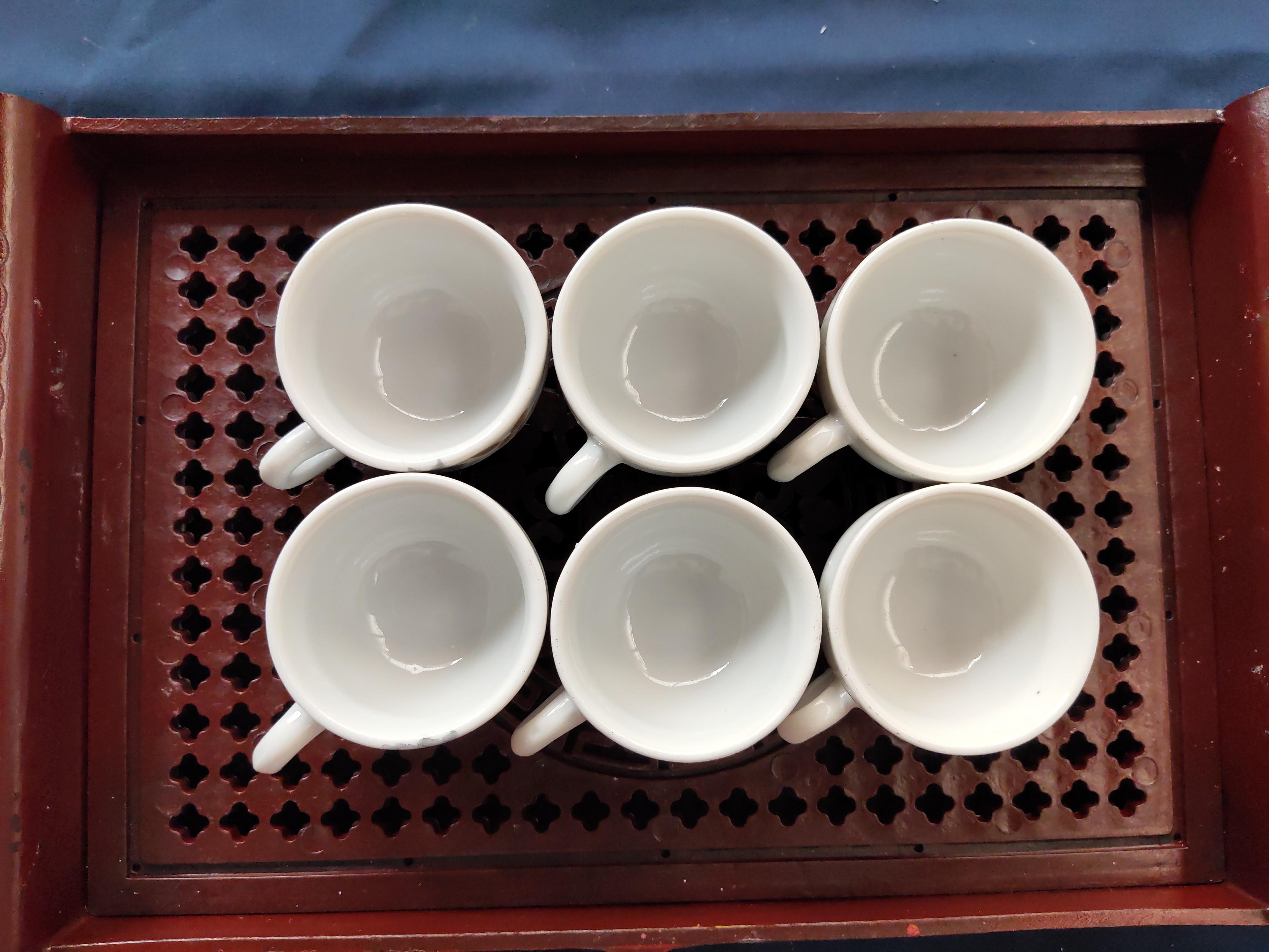 Bộ 6 chén có khay nhựa 2 lớp