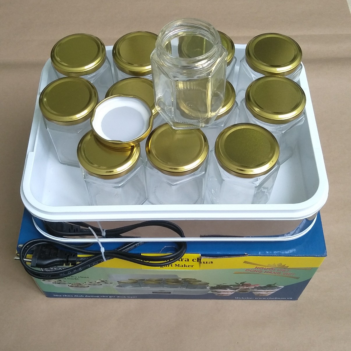 Máy làm sữa chua Chefman CM-311T (Tiêu chuẩn Hàng Việt Nam)