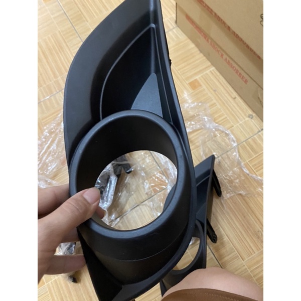 Ốp đèn gầm Mazda Trái - phải bt50 2011-2020 ( chuyên sỉ ,buôn ,lẻ)
