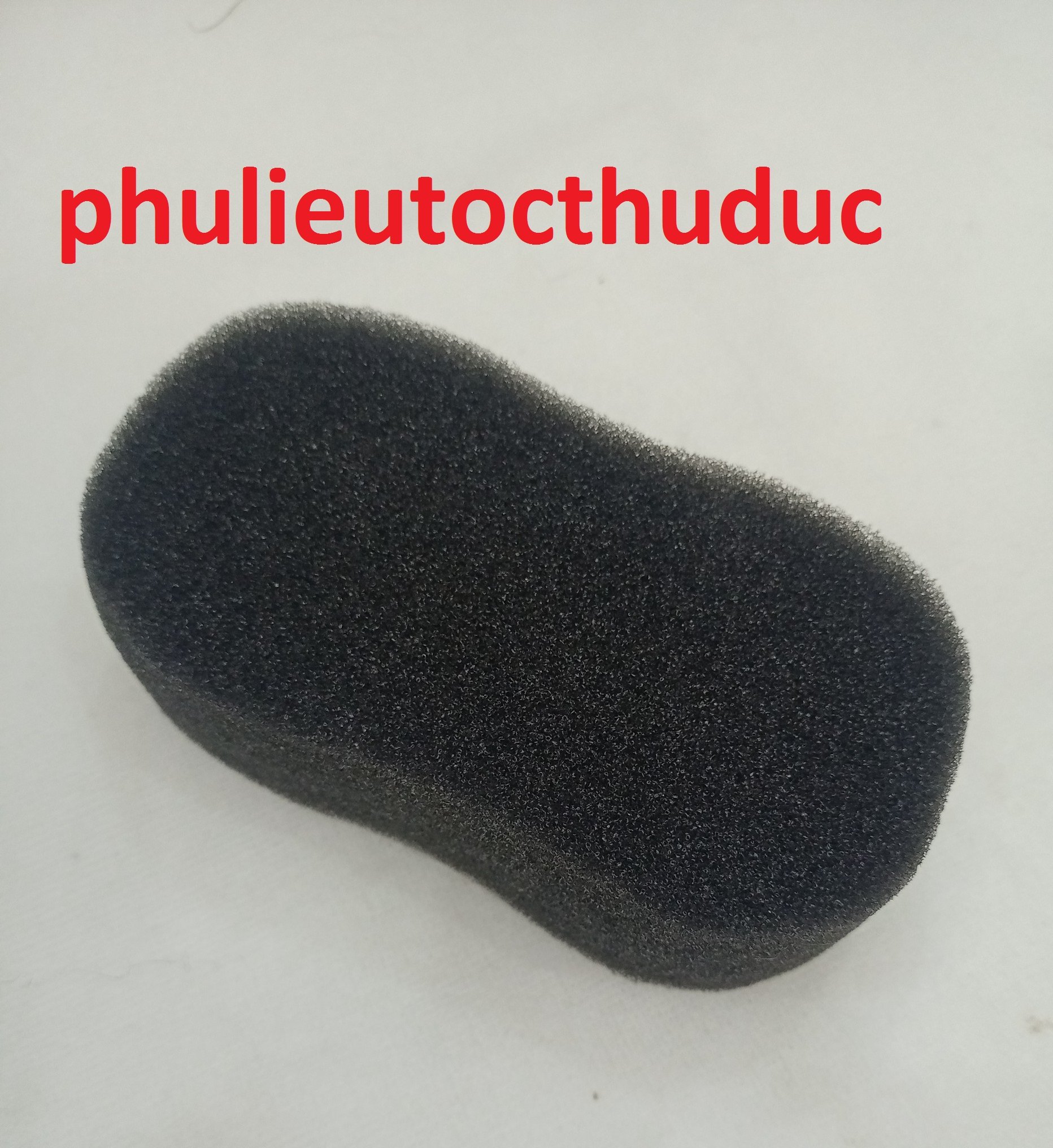 2 Miếng phủi tóc sau khi cắt bằng xốp đen