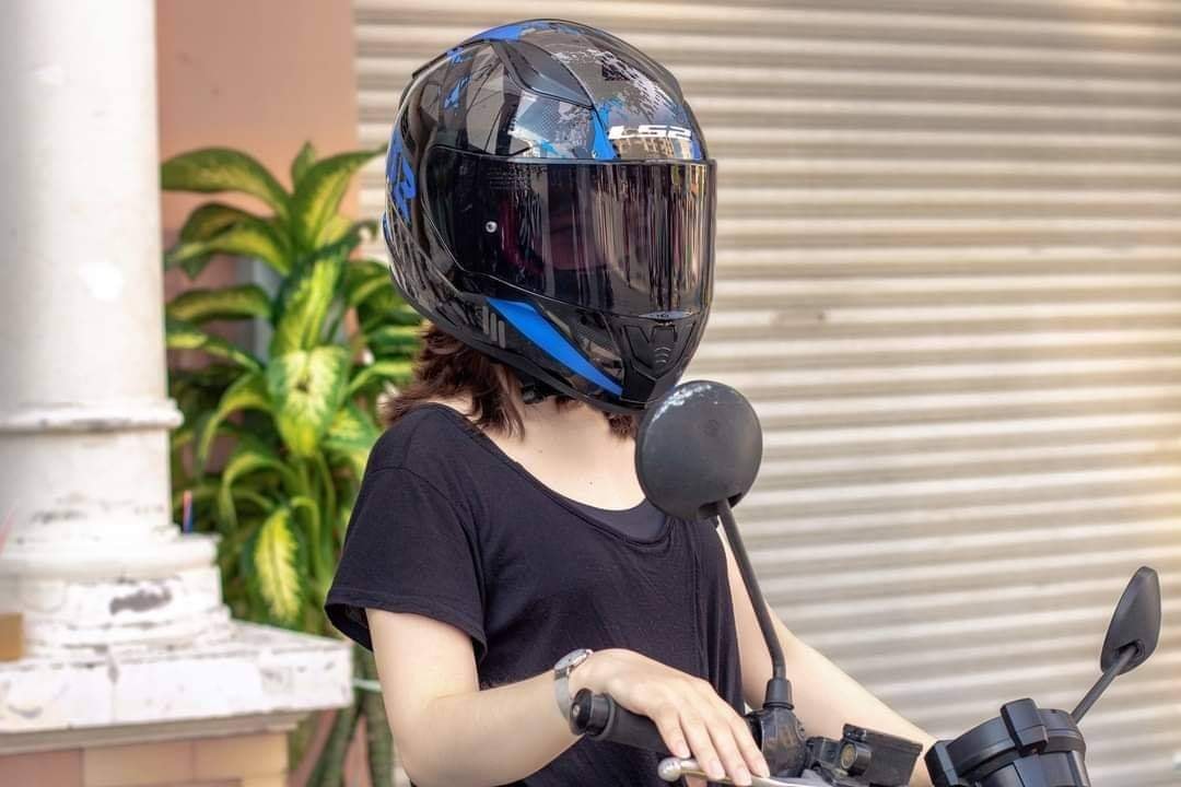 MŨ BẢO HIỂM LS2 FF353 RAPID - Màu GLOSS BLACK BLUE