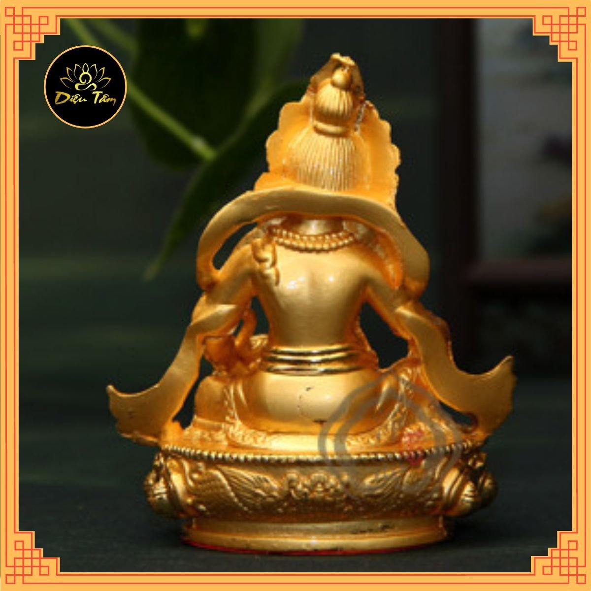 Statue yellow fidget dzambhala