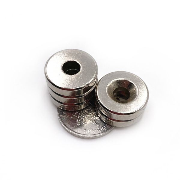 Round Magnet 20X5 with 5mm Holes, Strong Magnetism N35