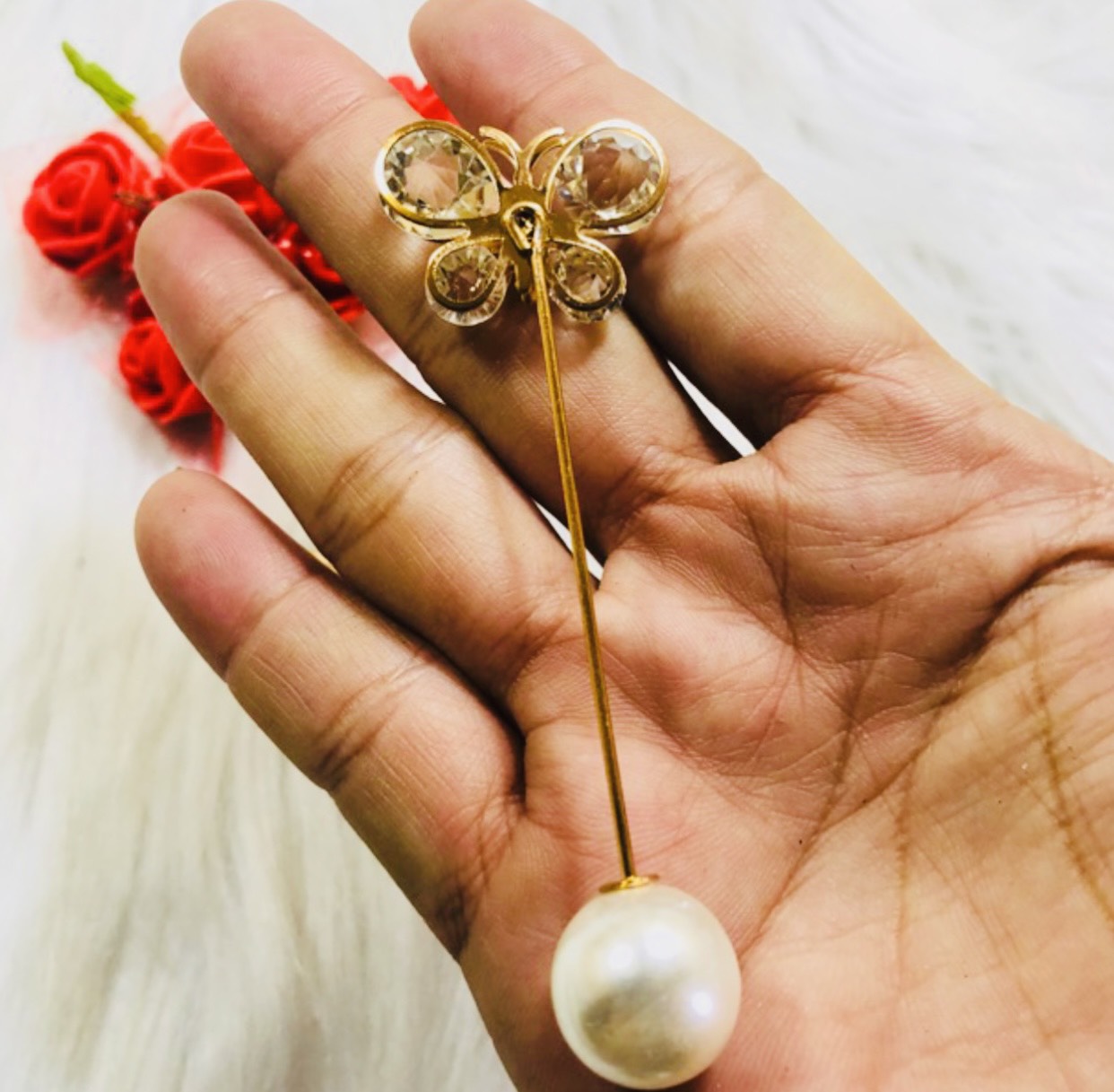 [HCM]Trâm cài áo có hình  bướm đính đá