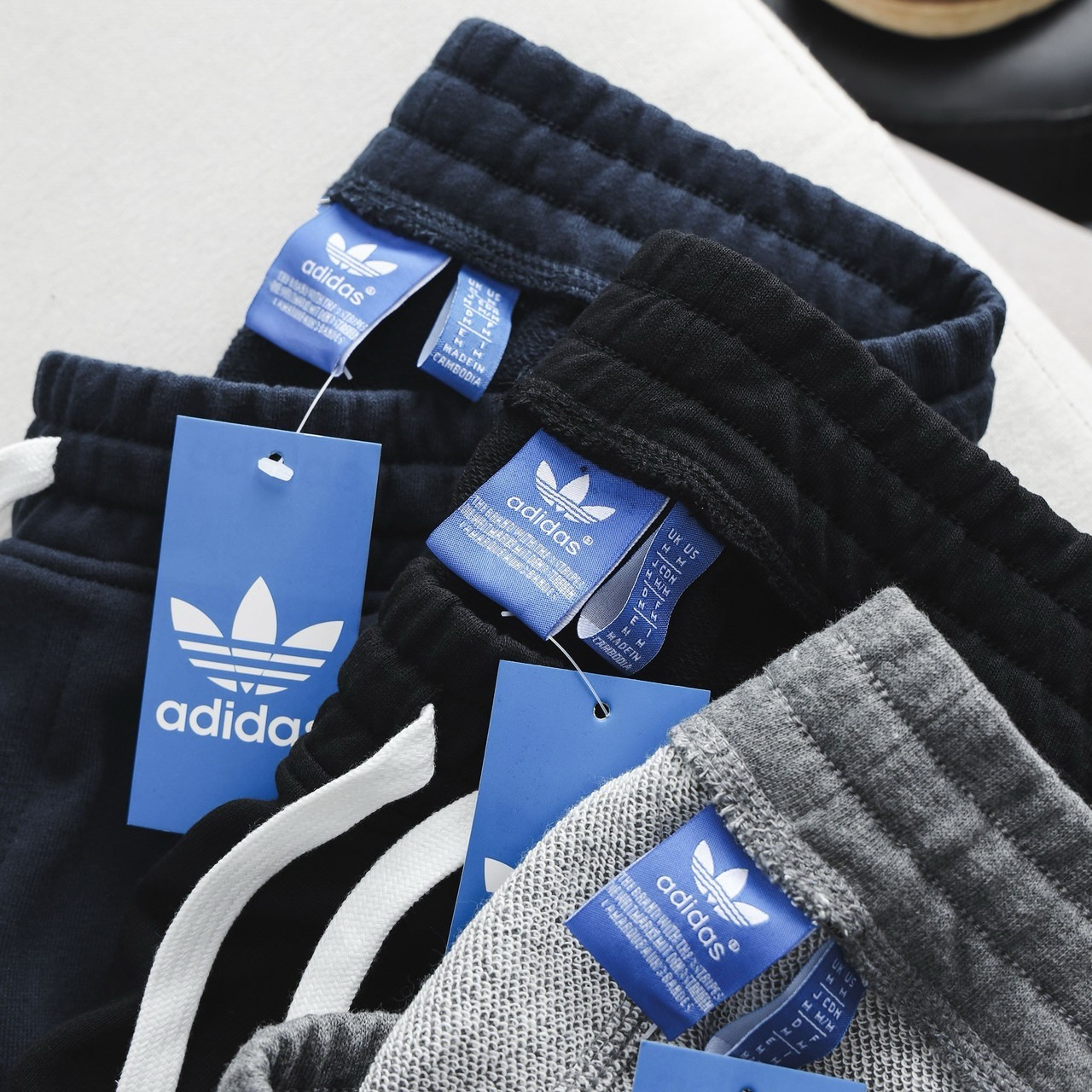 Quần Short ADIDAS - 100% COTTON