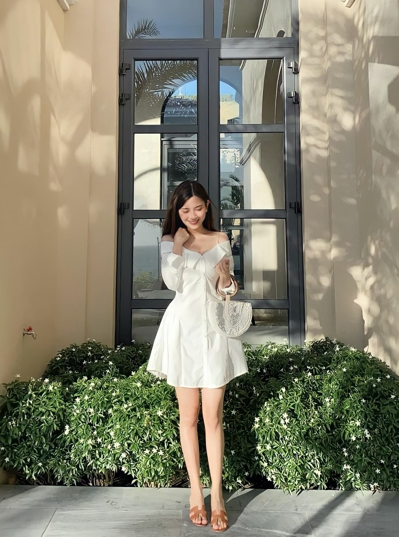 Váy Off Shoulder Skirt trễ vai trắng
