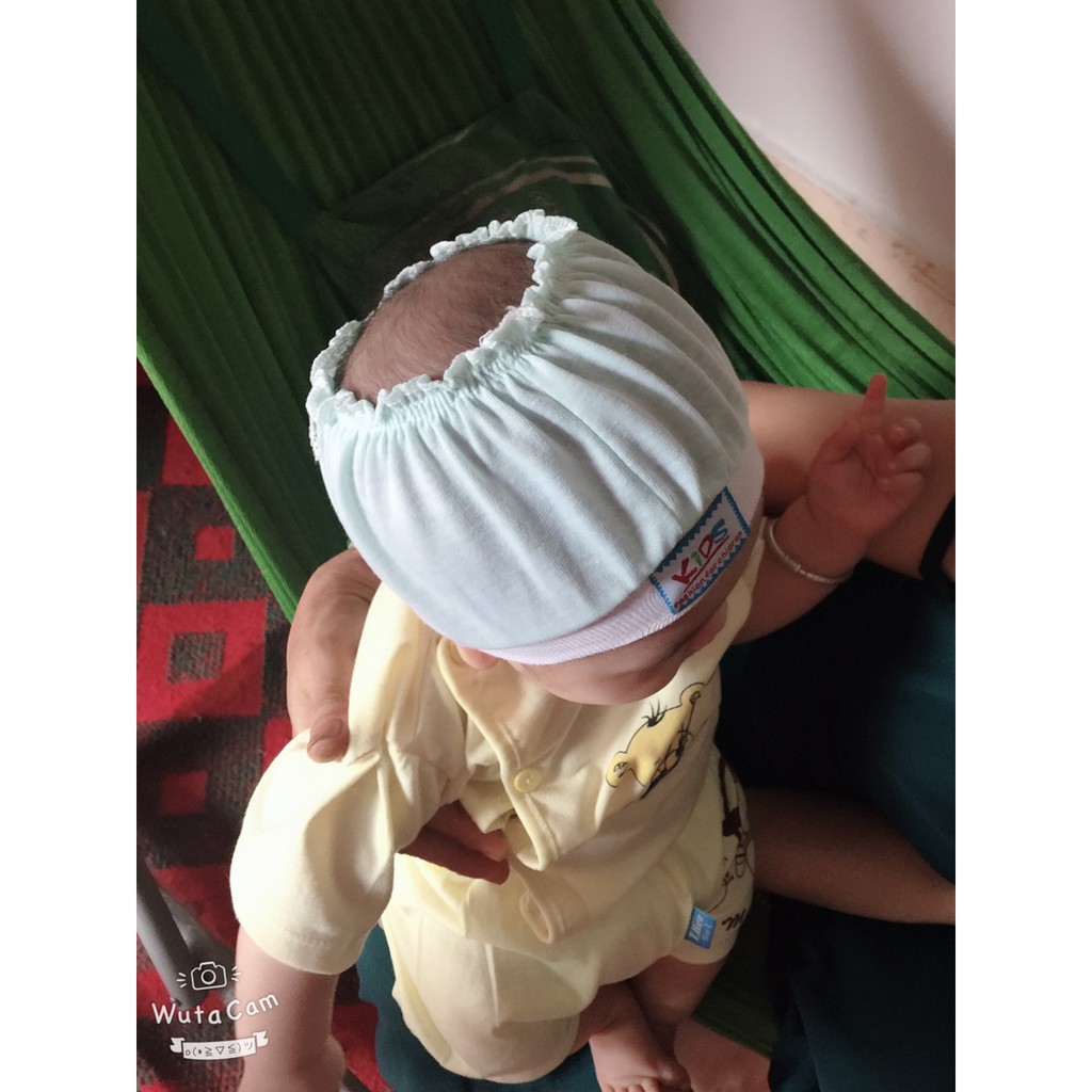 mũ che thóp hở cho bé sơ sinh