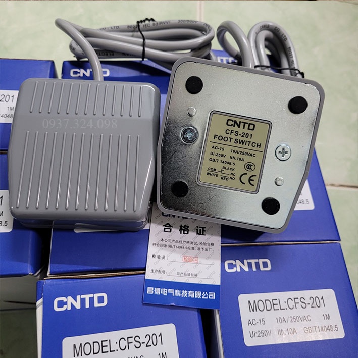 Công tắc bàn đạp  CFS-201 CNTD 10A-250VAC.
