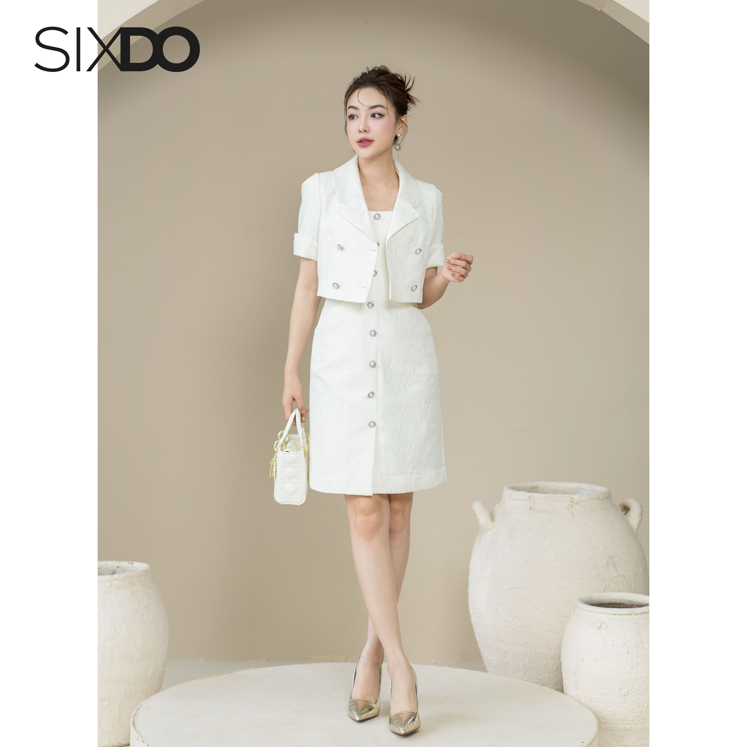 Áo Vest nữ trắng dáng lửng SIXDO (White Rose Cropped Brocade Vest)