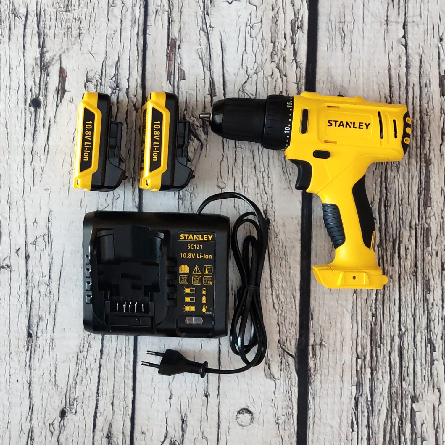 [HCM]Máy Khoan Vặn Vít Dùng Pin STANLEY SCD12S2 10.8V
