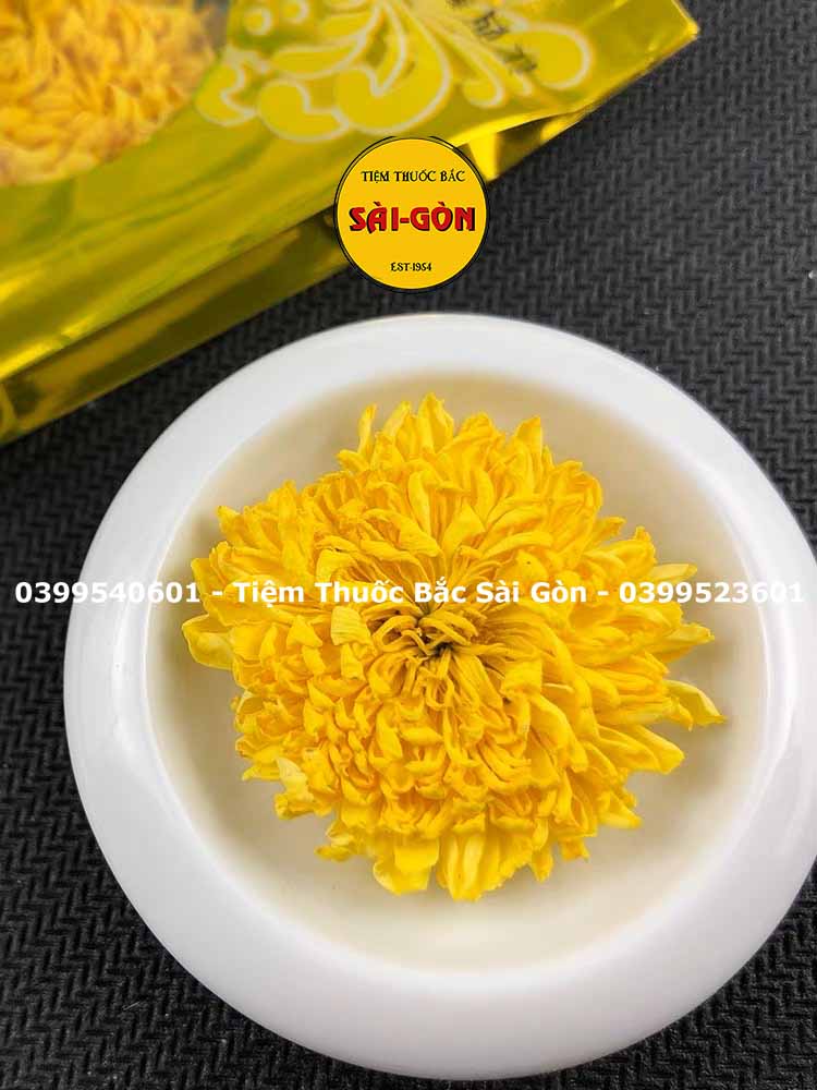 Hoa Cúc Vàng Ép Thành Bánh 100gram