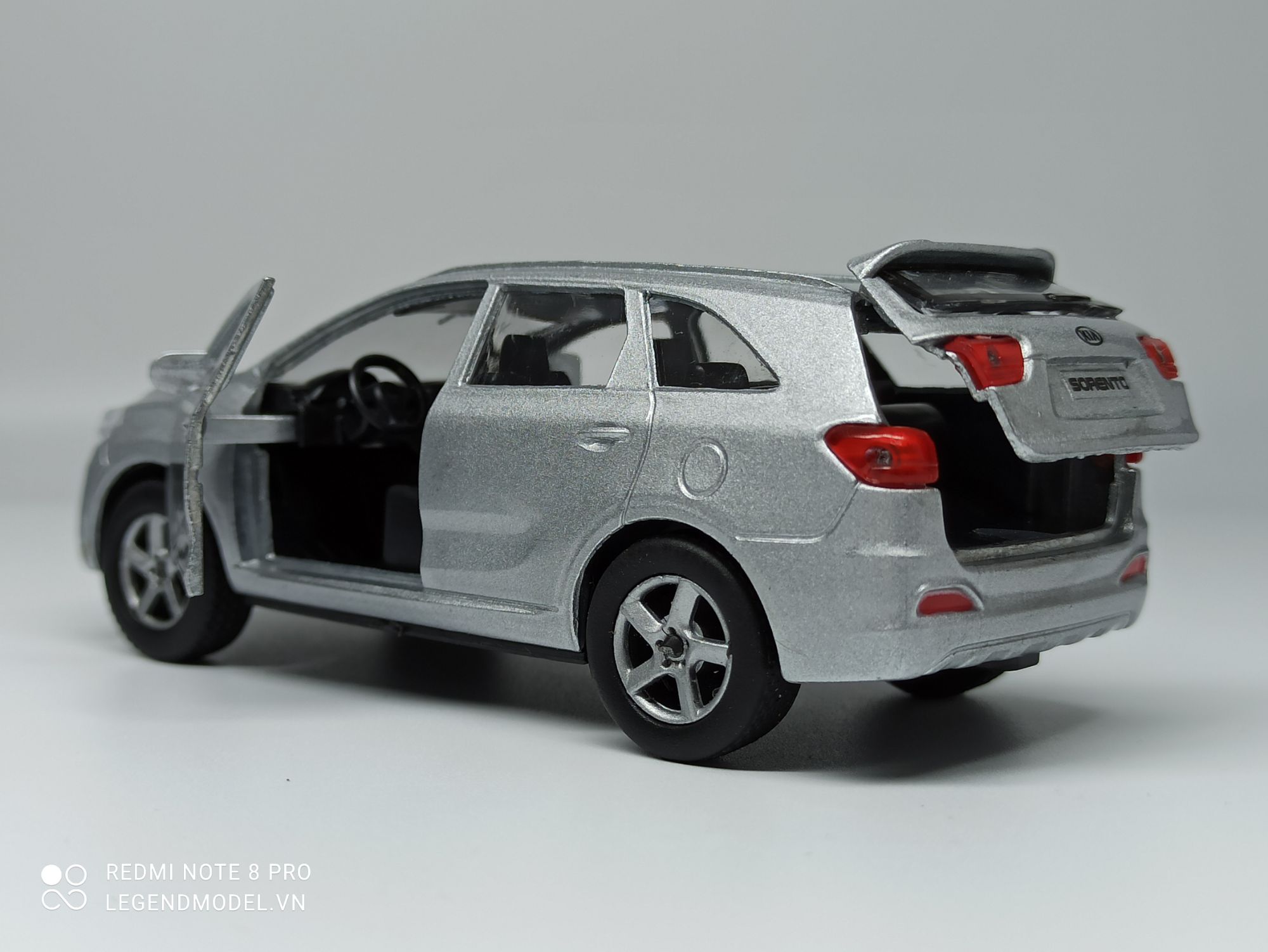 Mô hình xe Kia Sorento