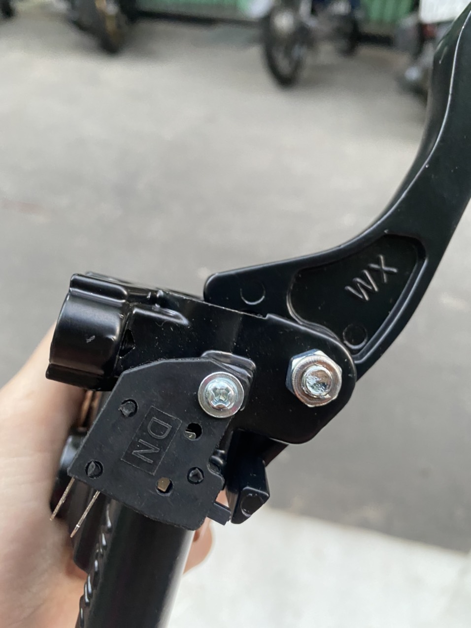 TAY DẦU THẮNG ĐĨA XE JUPITER