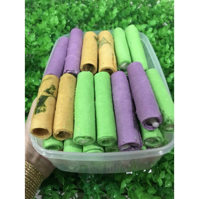 Bánh ống kem mix 3 vị dứa , đậu phộng , môn - 100g