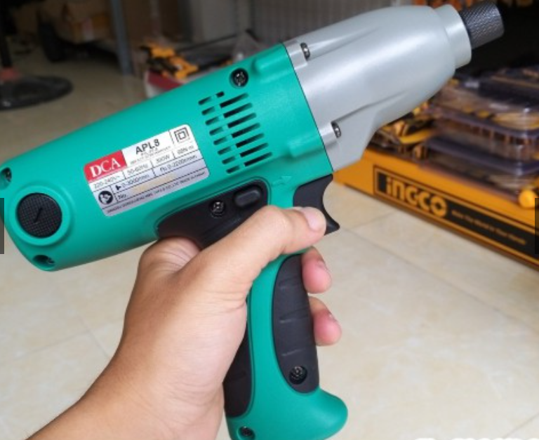 MÁY CHUYÊN VÍT 300W DCA APL8