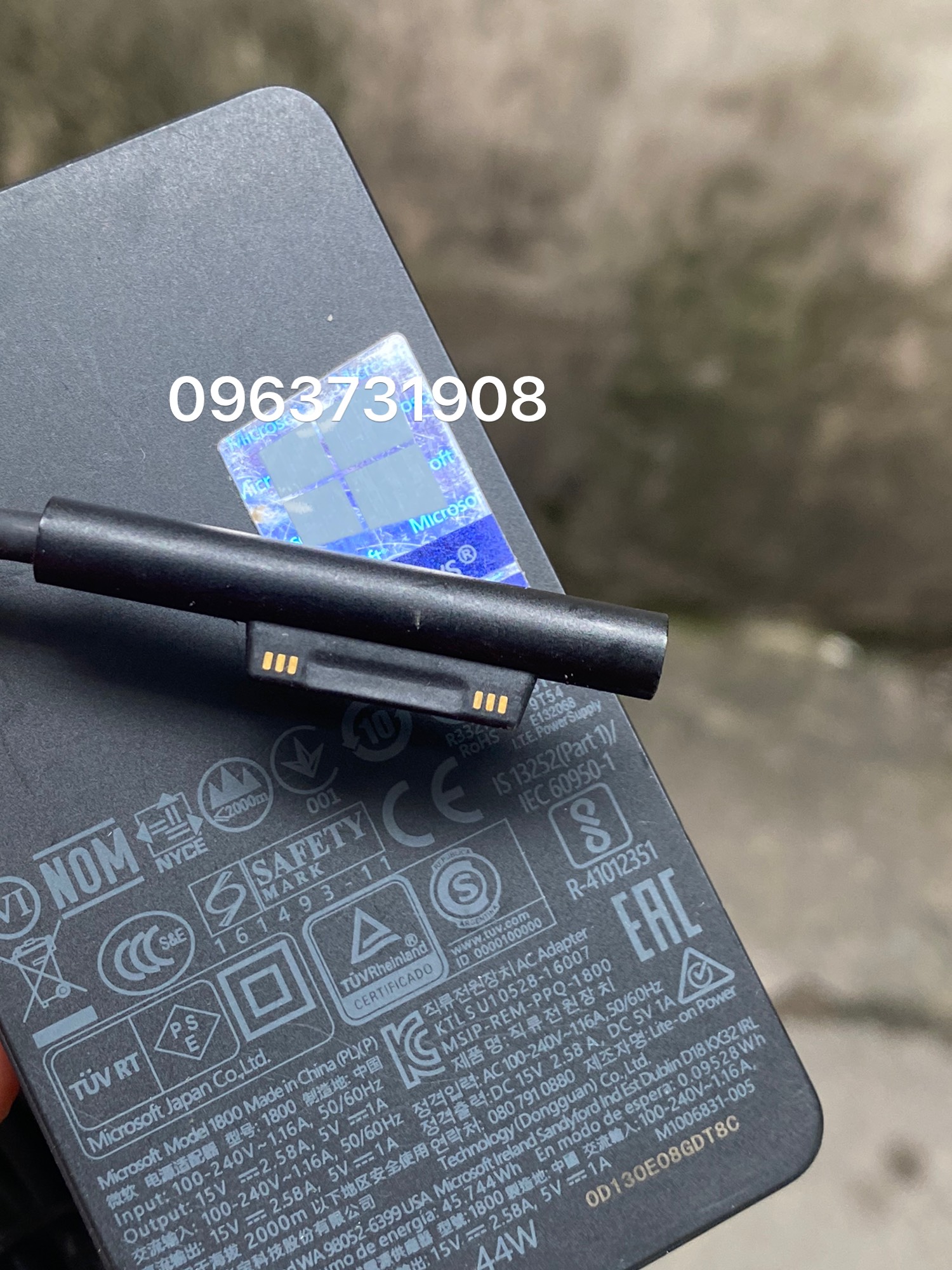 Sạc Surface 1800 44w zin tháo máy bảo hành 12 tháng