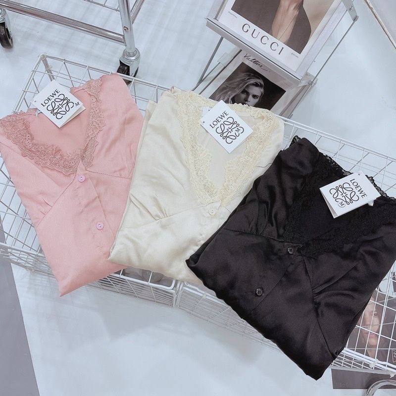 Set Bộ Lụa Cộc Tay Quần Dài Cao Cấp Phối Ren Nút Kiểu Lấp Lánh