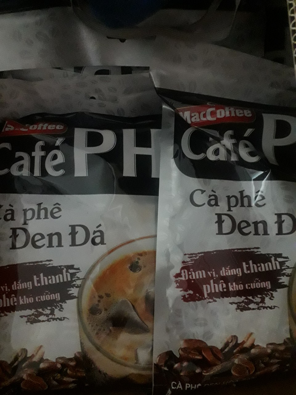 Cà phê đen đá MacCoffee Café Phố - 35 bịch/ hộp