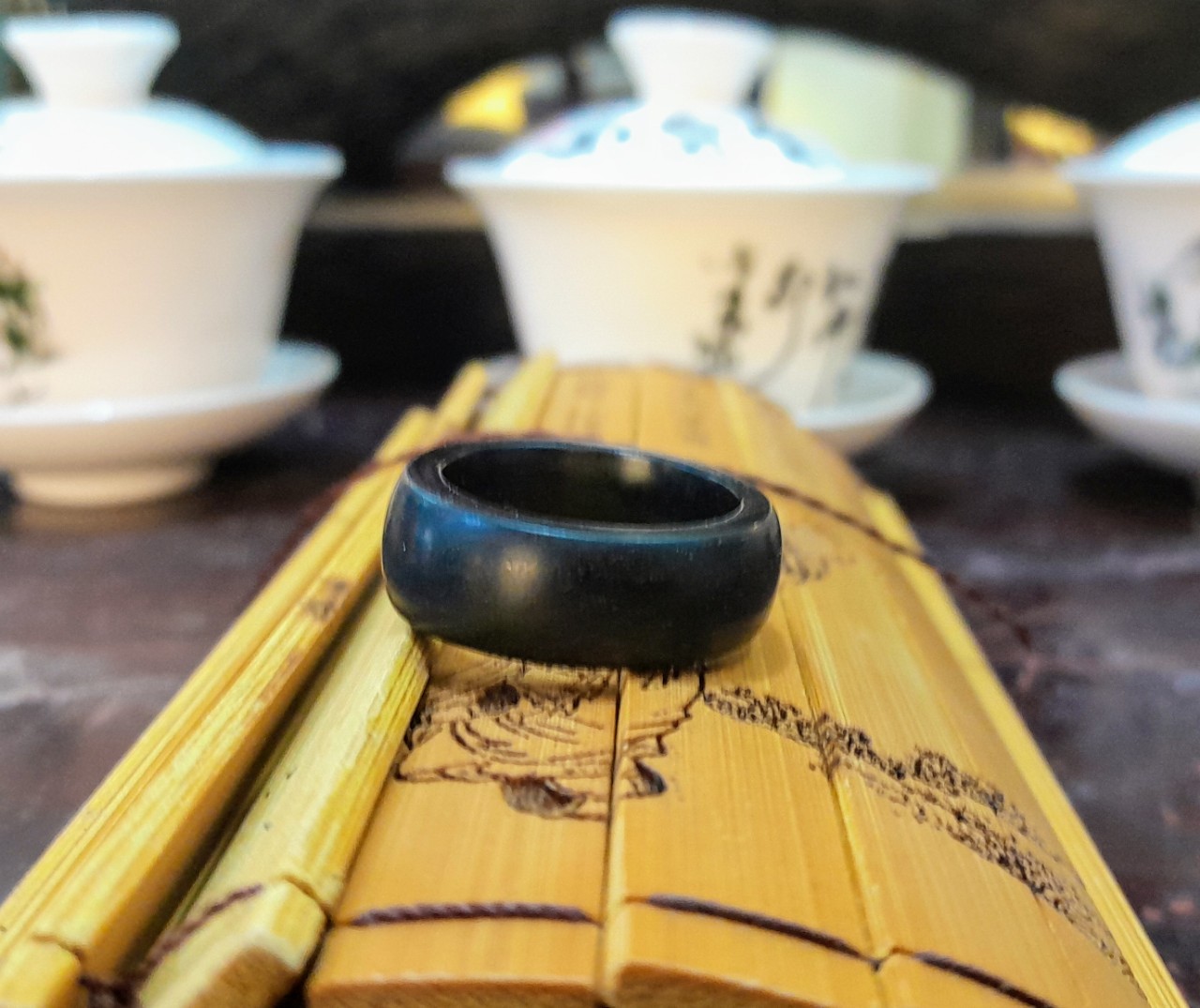 nhẫn gỗ tử đàn đen ( vương mộc tử đàn )