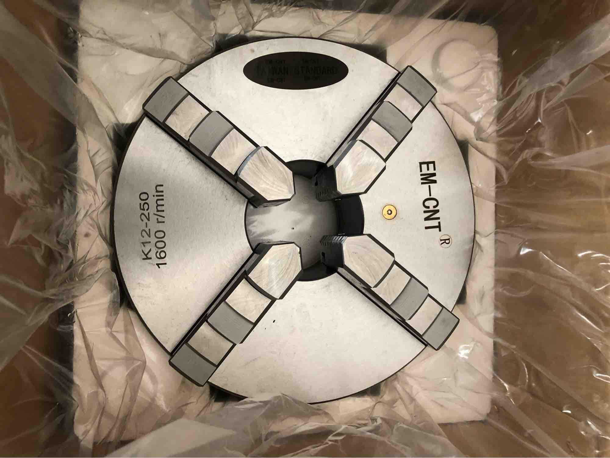 Mâm cập máy tiện cao cấp EM-CNT 4 chấu loại 1 ( k12-250 )