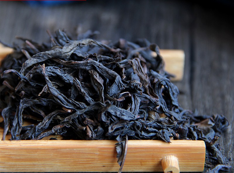 [HCM]Trà Ô Long Than Quế Lô Châu Hộp 250g ( Đại Hồng Bào Vũ Di Sơn)