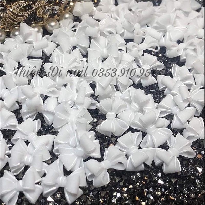 Nơ trắng đính móng tay - nơ bột MOON NAIL