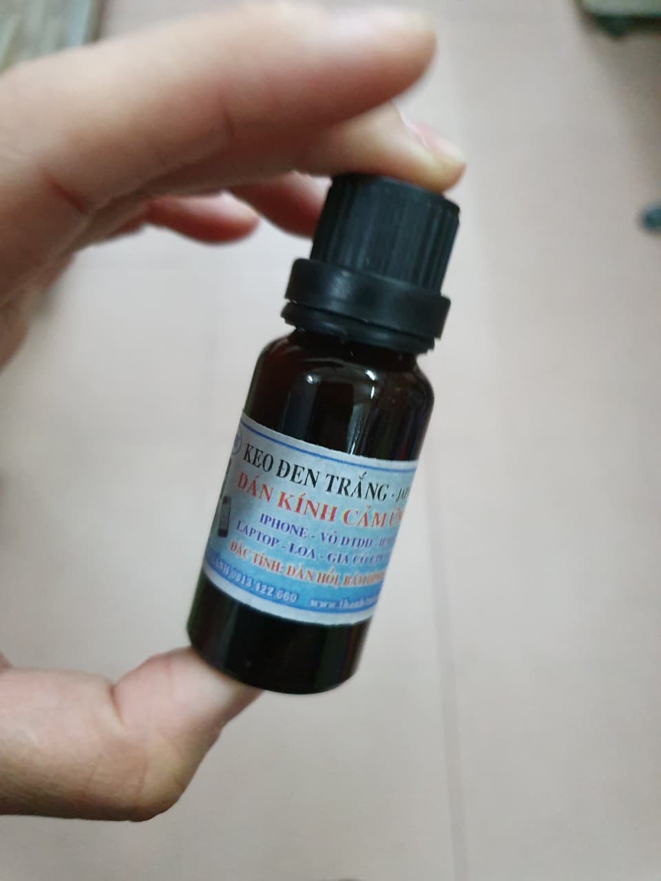 keo đen dán màng loa côn loa