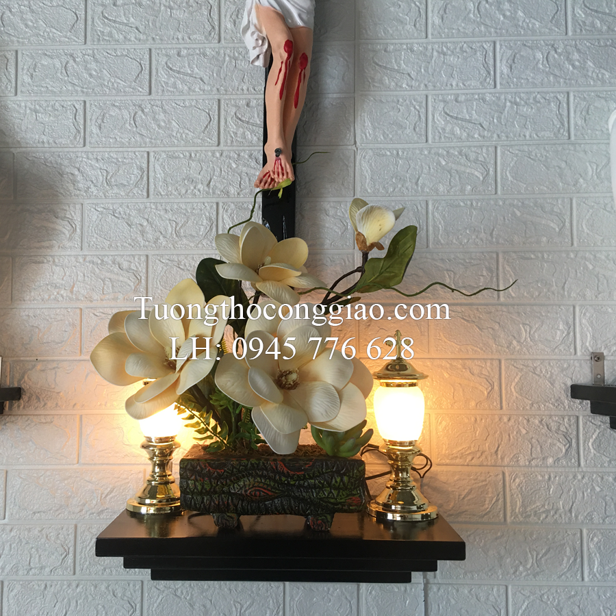 Bộ kệ bàn thờ Chúa đơn giản ba bệ vuông (không tượng)