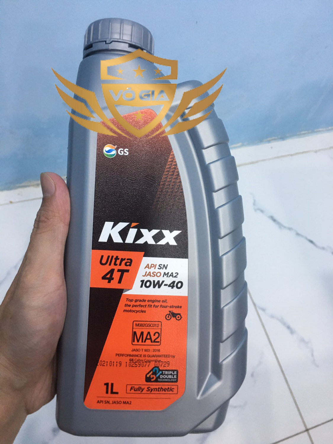 Hàng chính hãng - Nhớt Kixx Ultra 4T 10W40 fully Synthetic chai 1L Dùng thumbnail