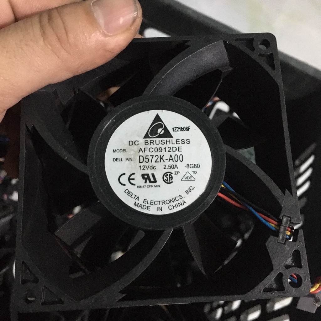 Quạt fan 12V 9x3.8cm phản lực cực mạnh