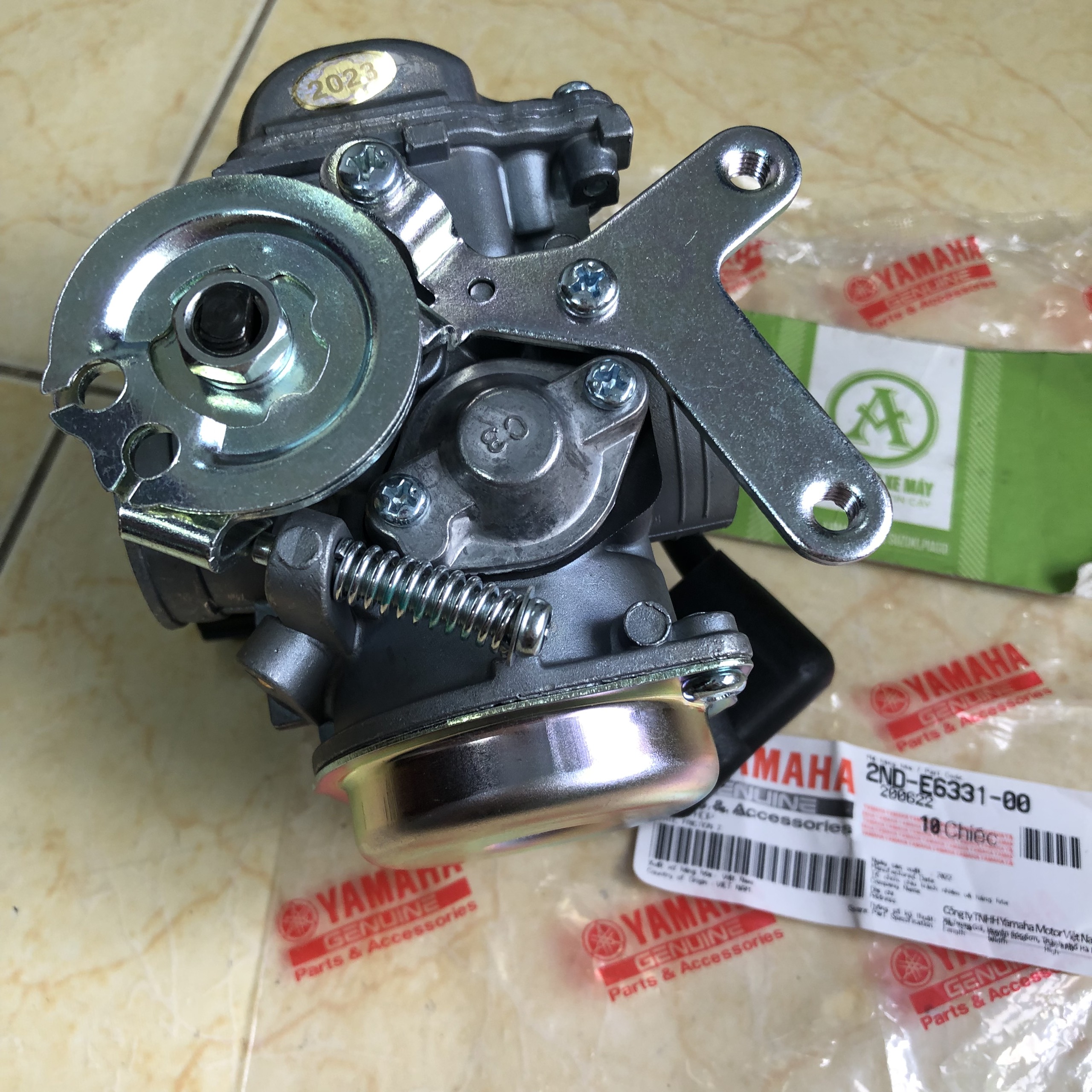 Bình xăng con xe tay ga Yamaha Luvias loại 1