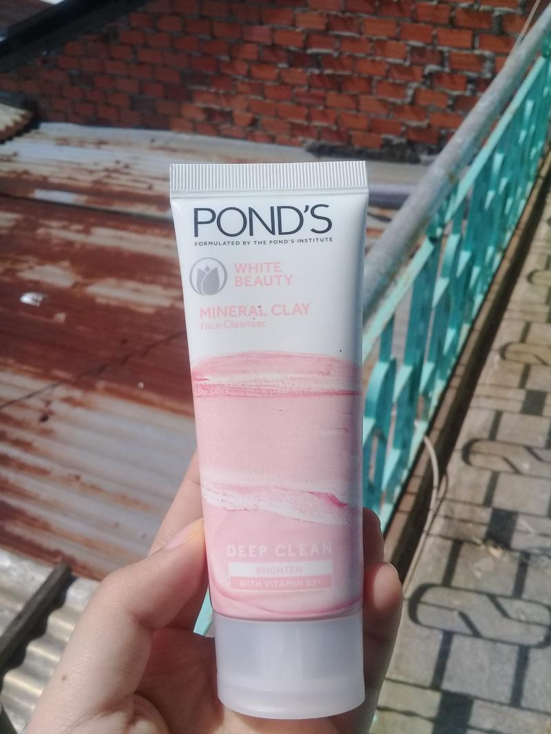 Sữa Rửa Mặt Pond's Đất Sét Khoáng Thạch 40g