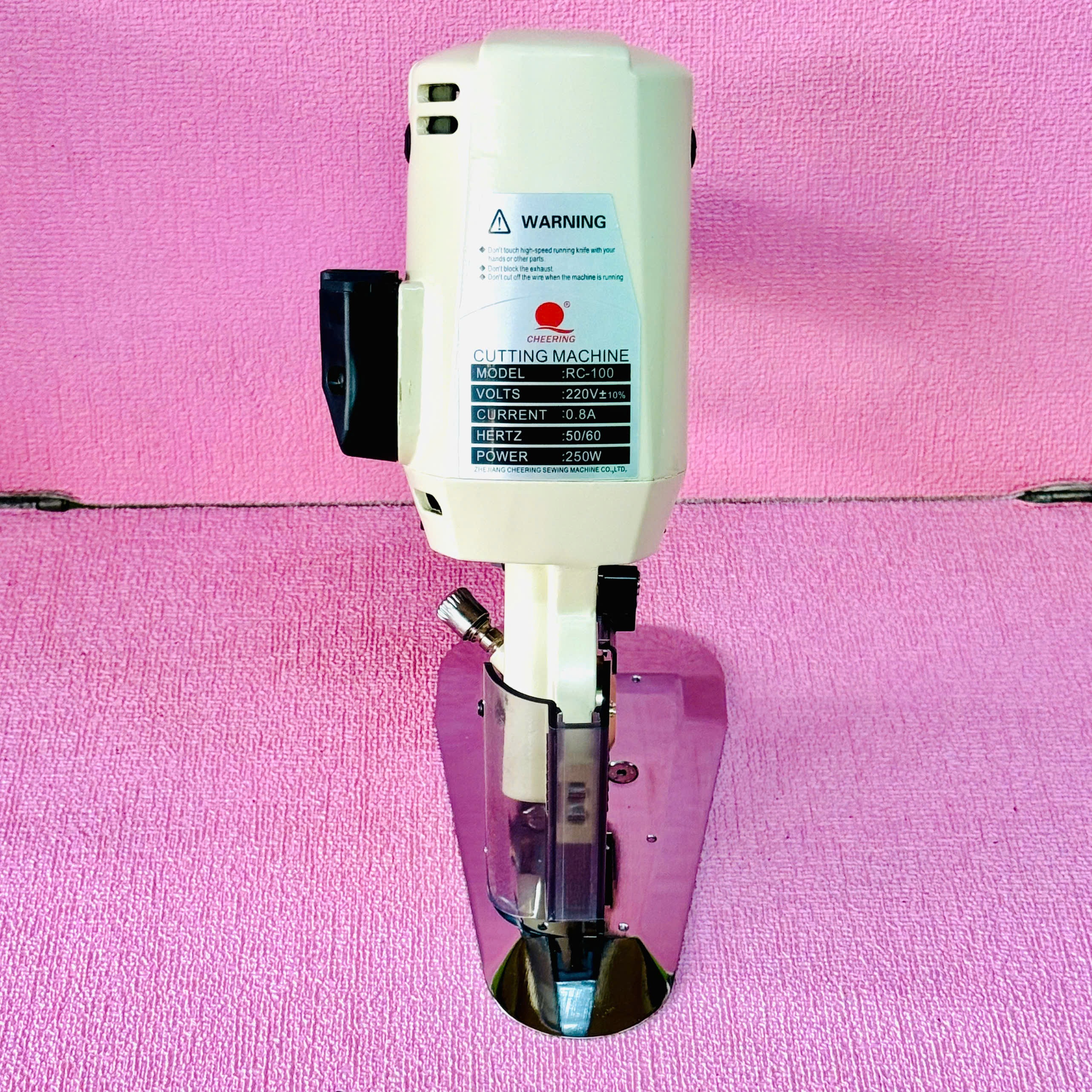 Handheld Fabric Cutting Machine Rc-100 (Cutting Height 3cm)