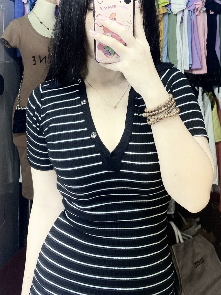 Đầm kẻ sọc mẫu mới